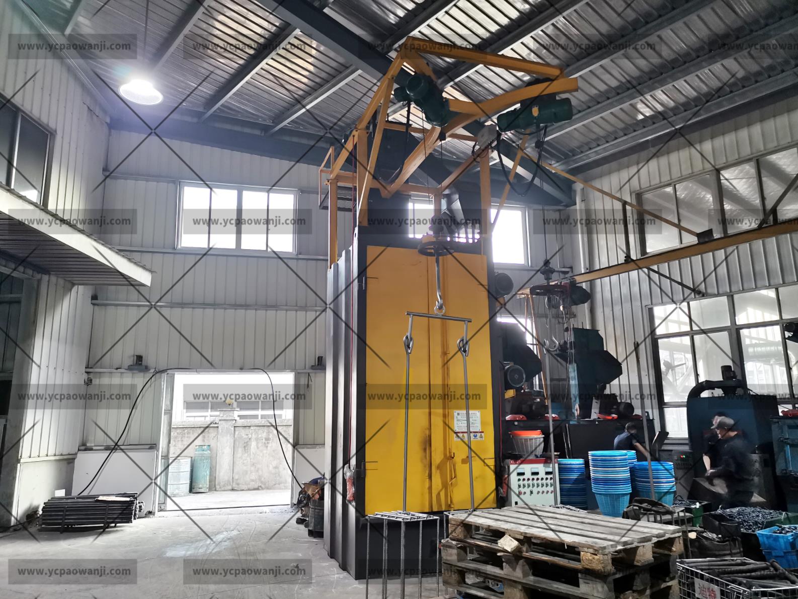 發(fā)往河北保定Q3730吊鉤式拋丸機參數(shù)與工作原理是怎樣的？